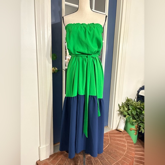 glam Dresses & Skirts - glam Green and Navy Colorblock Strapless Maxi Dress with Tie Waist Size Medium